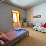 Hostel Faroway *