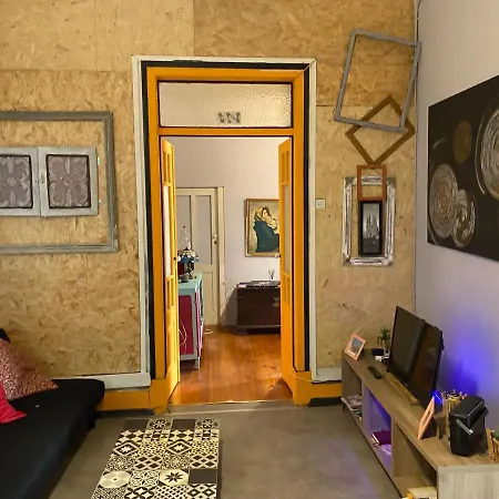 Hostel Faroway *