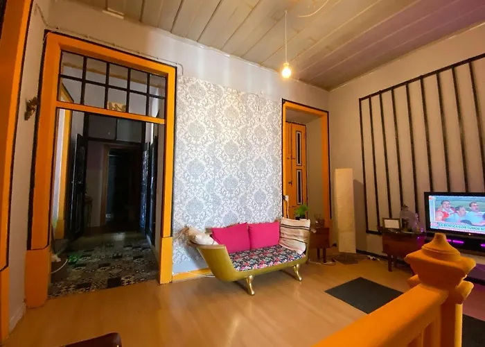 Faroway * Dystrykt Faro